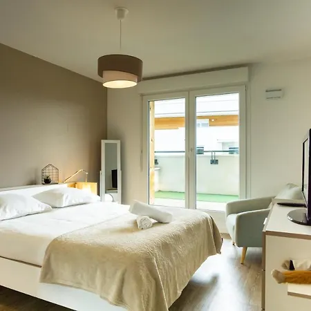 Minoterie Accueillant T3 Avec Place De Parking Privee Apartamento *